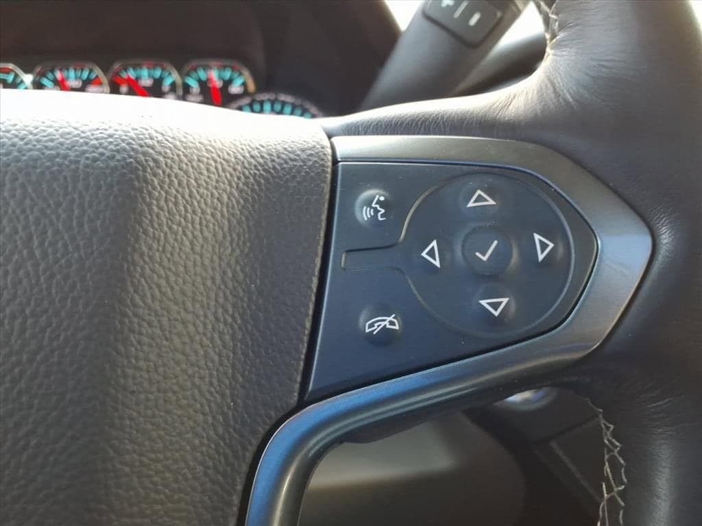 2019 Chevrolet Suburban - Image 27