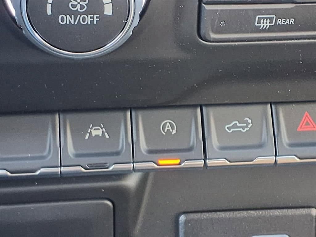 2026 Chevrolet Silverado 1500 - Image 10