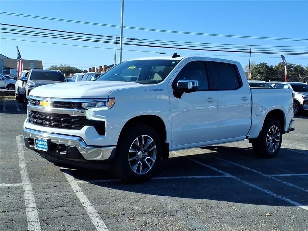 2026 Chevrolet Silverado 1500 - Image 3