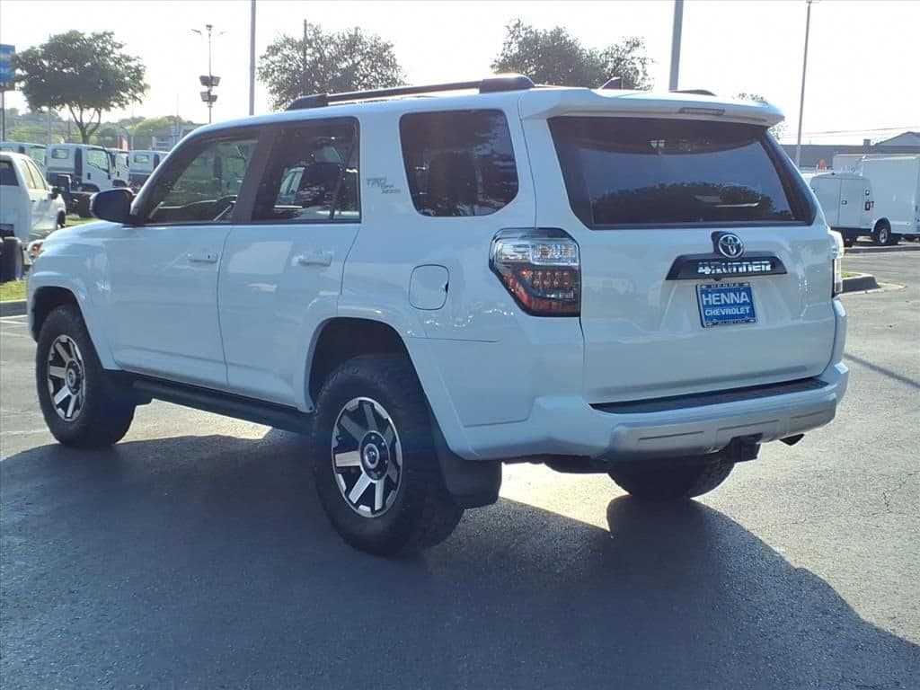 2021 Toyota 4Runner - Image 10