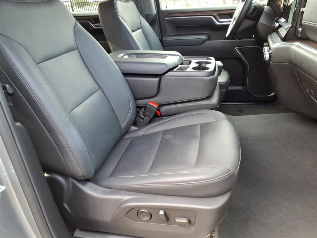 2025 GMC Sierra 1500 - Image 16