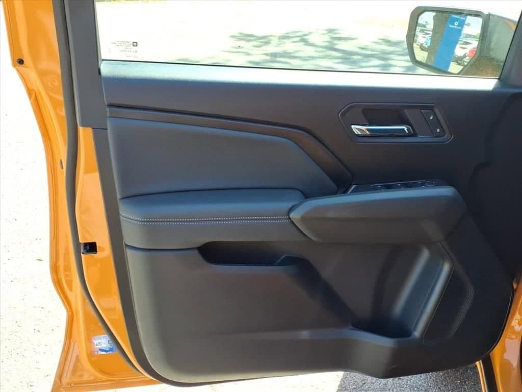 2026 Chevrolet Colorado - Image 8