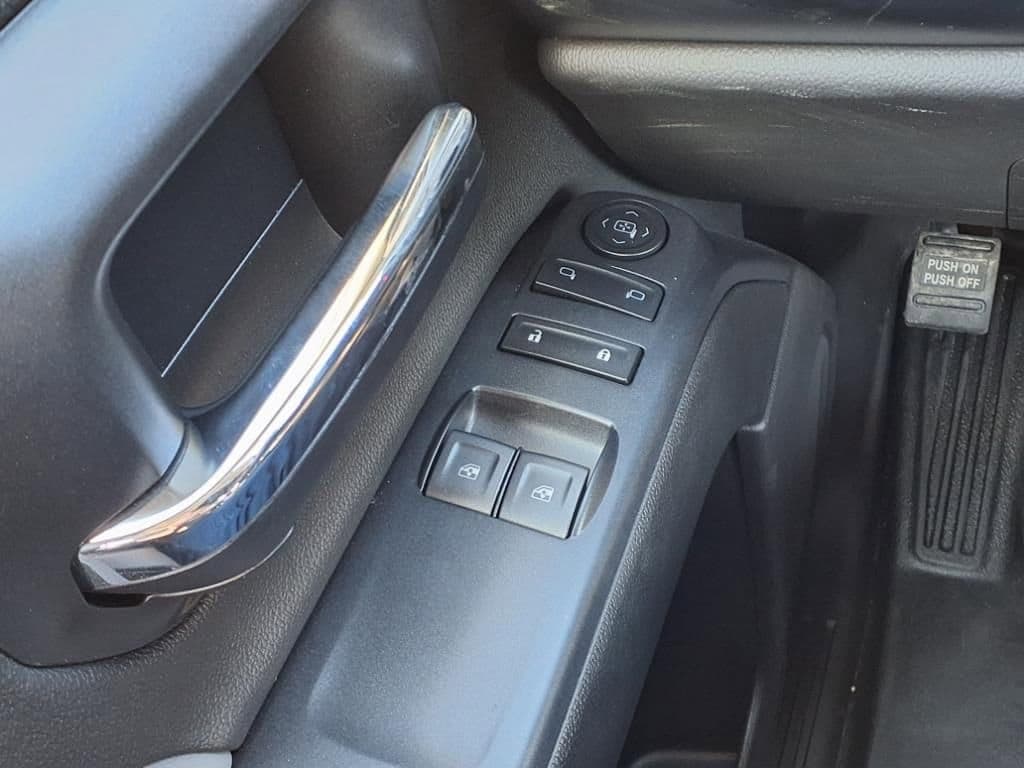 2023 Chevrolet Silverado 5500 HD - Image 20