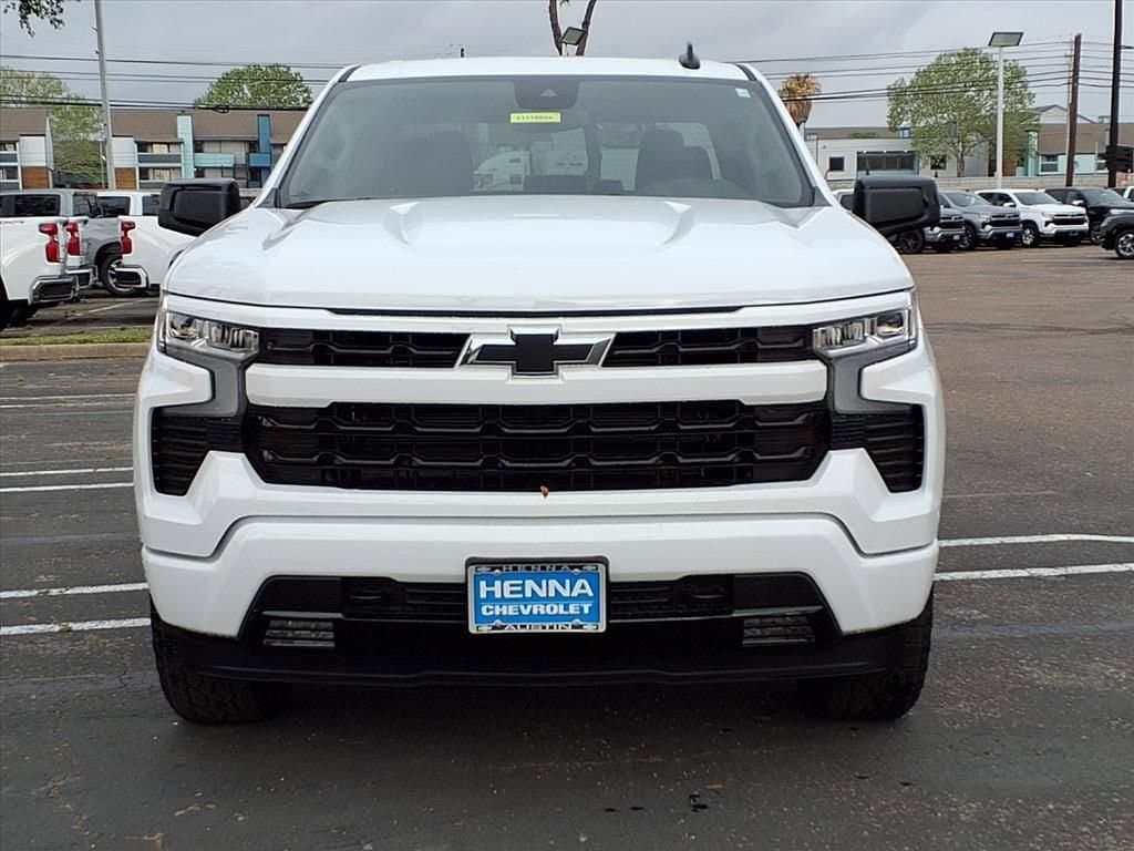 2026 Chevrolet Silverado 1500 - Image 2