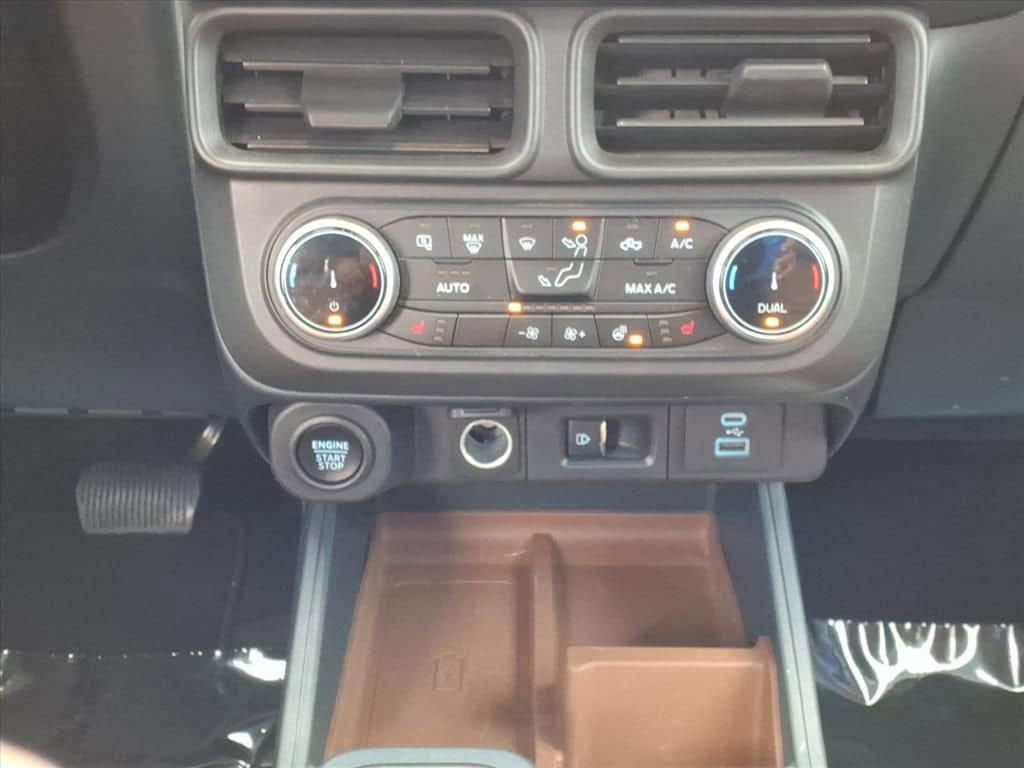 2024 Ford Maverick - Image 17