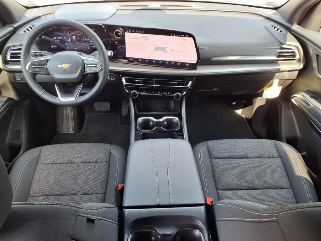 2026 Chevrolet Traverse - Image 8