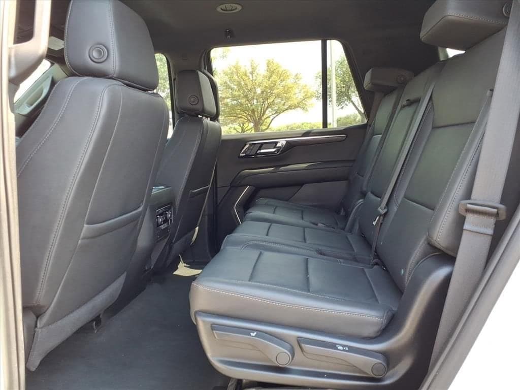 2025 Chevrolet Tahoe - Image 19