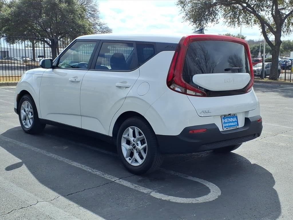 2022 Kia Soul - Image 10