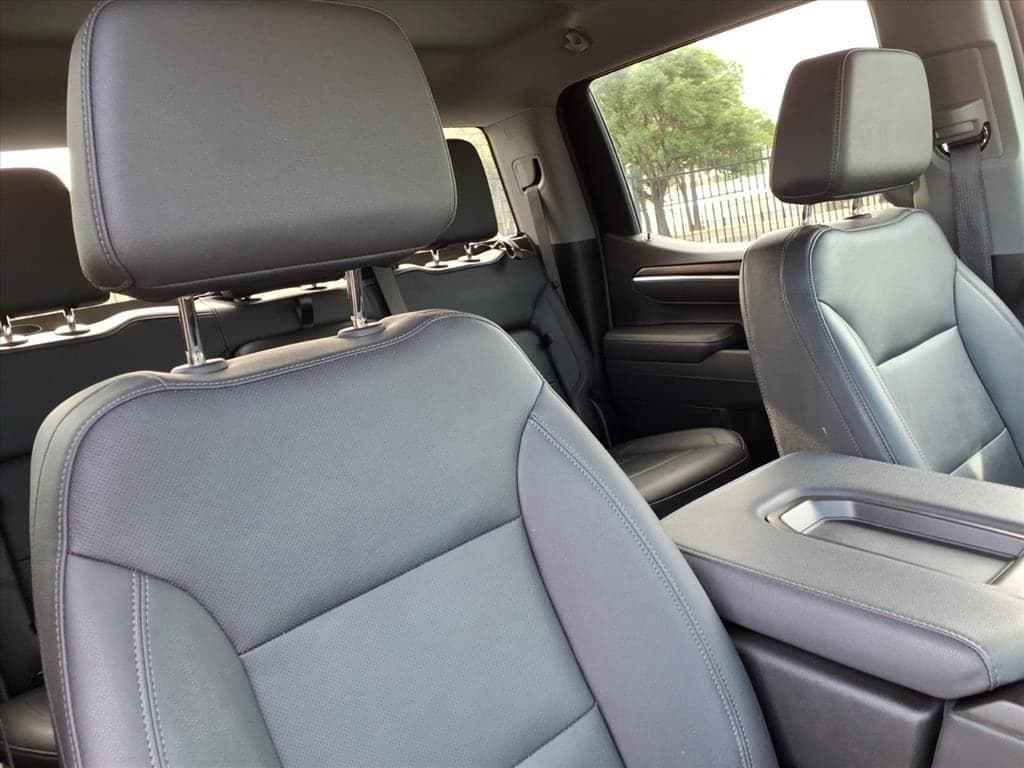 2025 GMC Sierra 1500 - Image 17