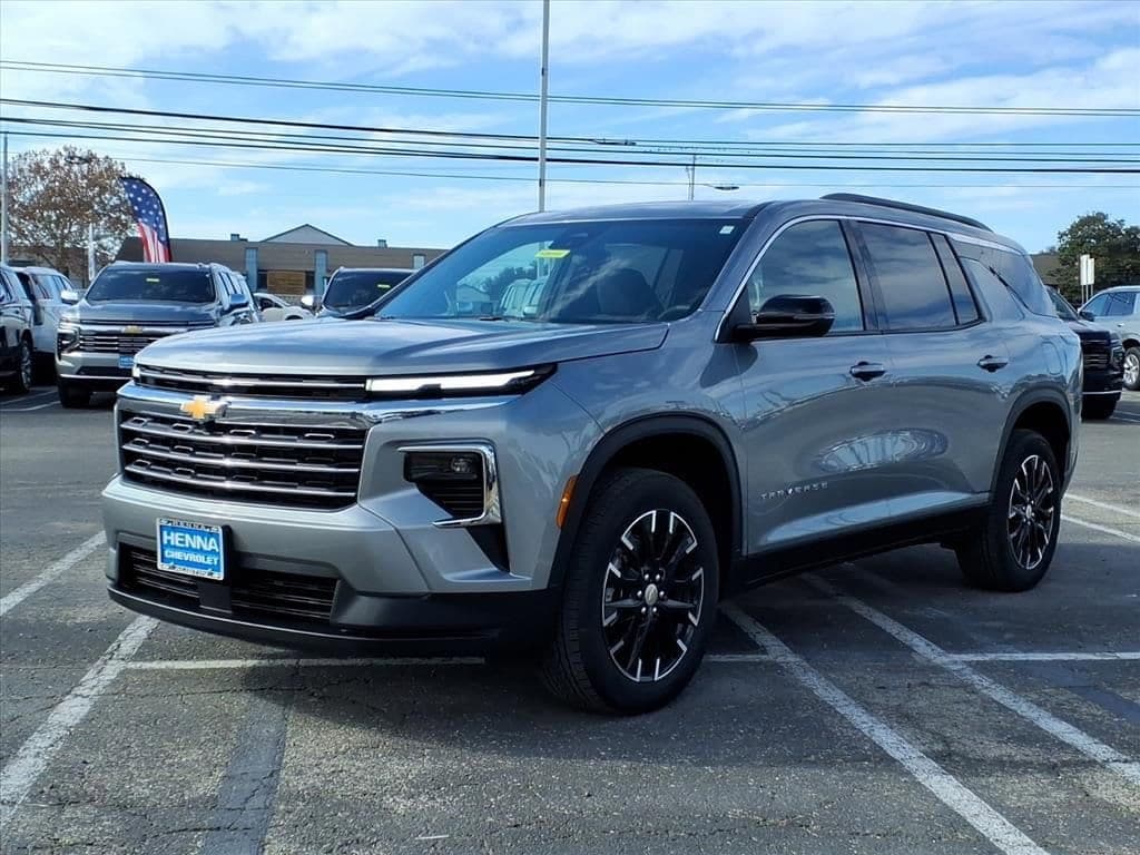 2026 Chevrolet Traverse - Image 3