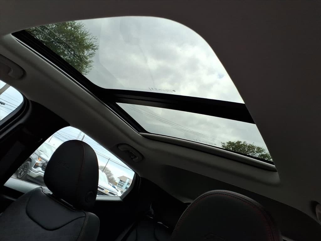 2027 Chevrolet Bolt - Image 12