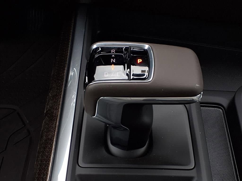 2026 Chevrolet Silverado 1500 - Image 15