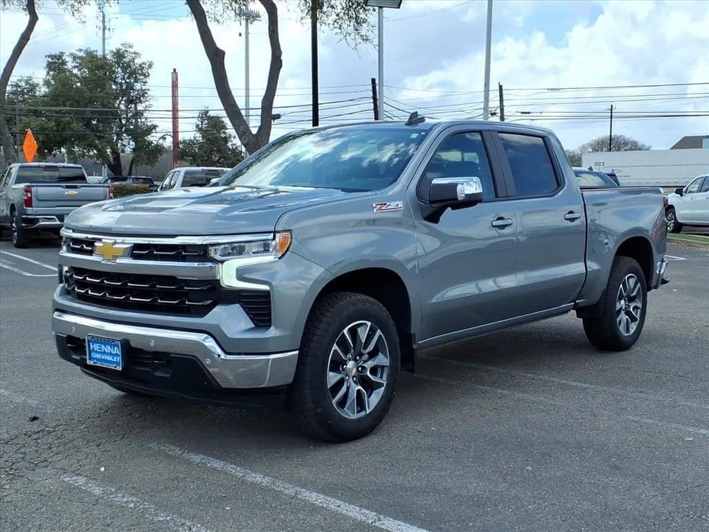 2026 Chevrolet Silverado 1500 - Image 3