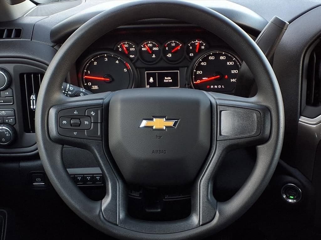 2026 Chevrolet Silverado 3500 HD Chassis Cab - Image 21