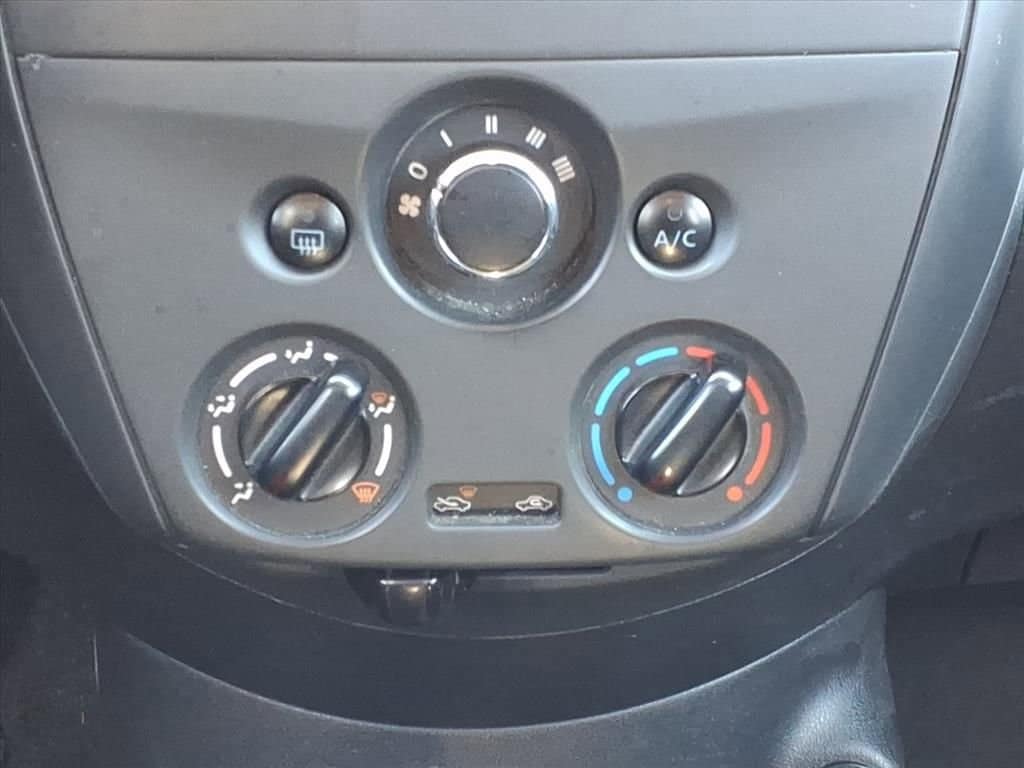 2018 Nissan Versa Sedan - Image 19