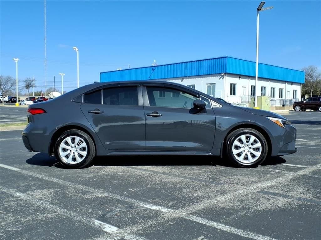 2025 Toyota Corolla - Image 6