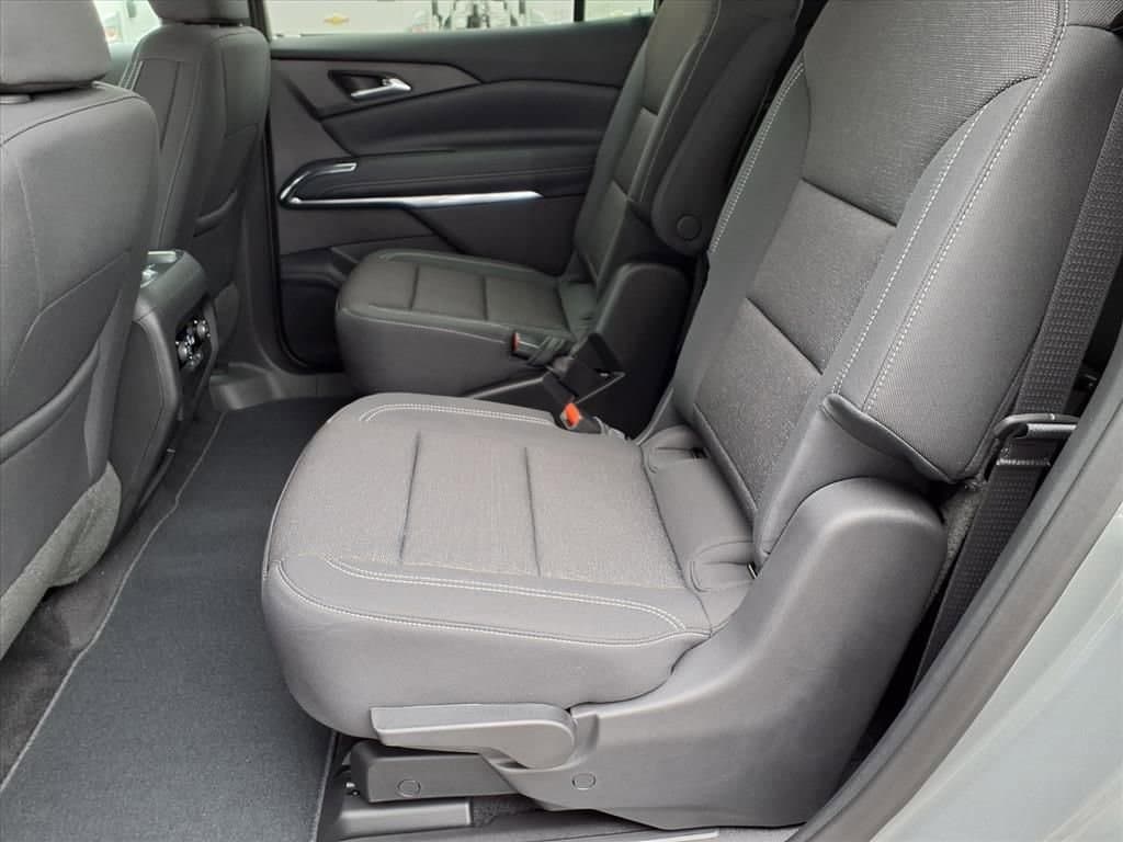 2026 Chevrolet Traverse - Image 9