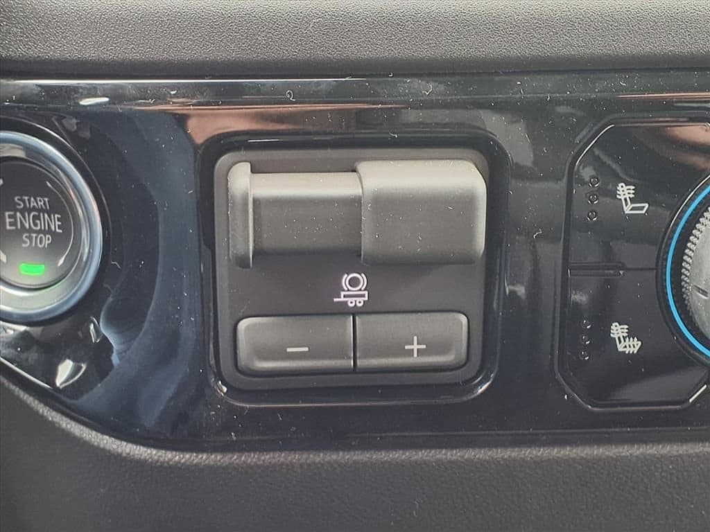 2026 Chevrolet Silverado 1500 - Image 10