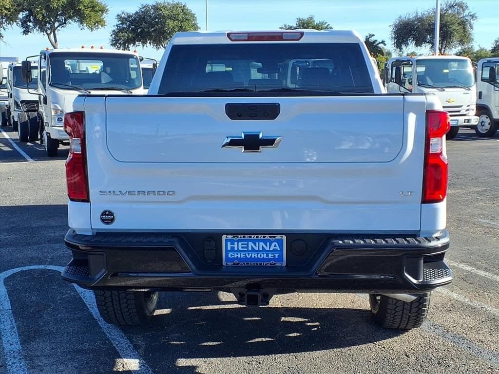 2026 Chevrolet Silverado 1500 - Image 5