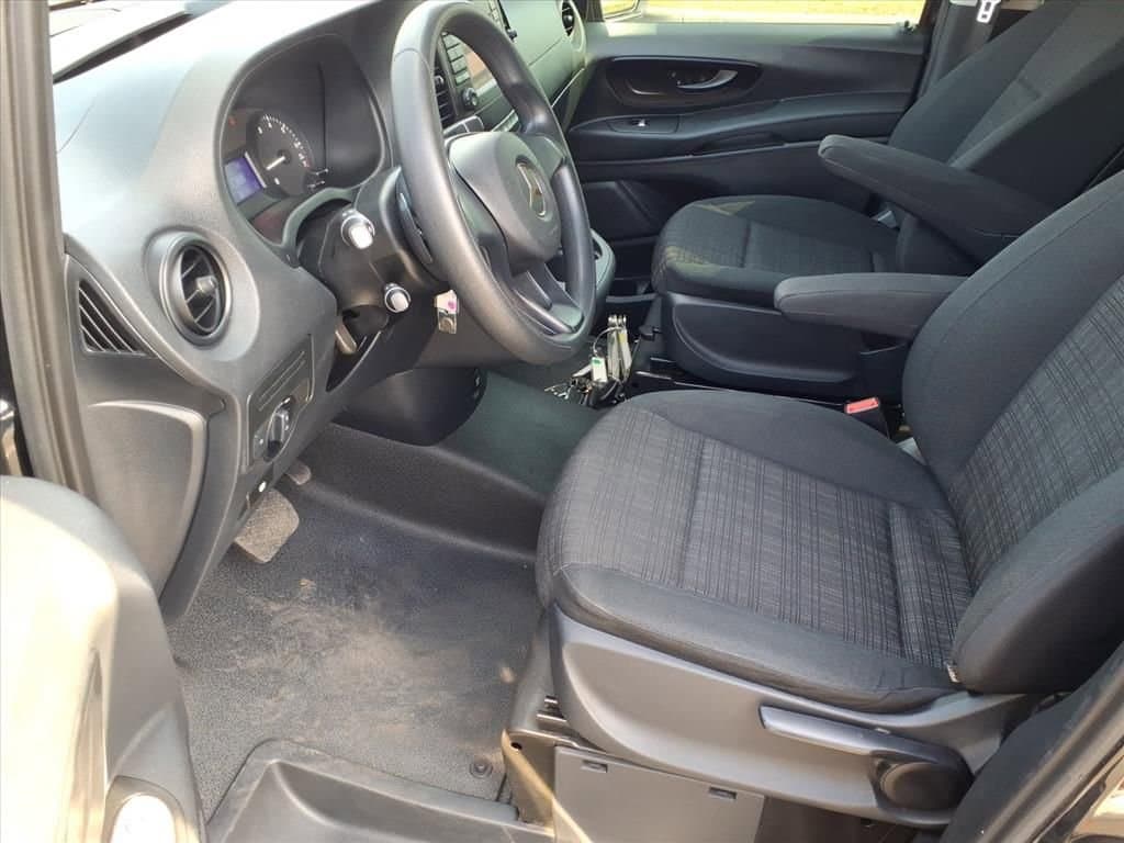 2019 Mercedes-Benz Metris Passenger Van - Image 14