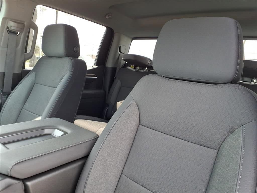 2026 Chevrolet Silverado 1500 - Image 12