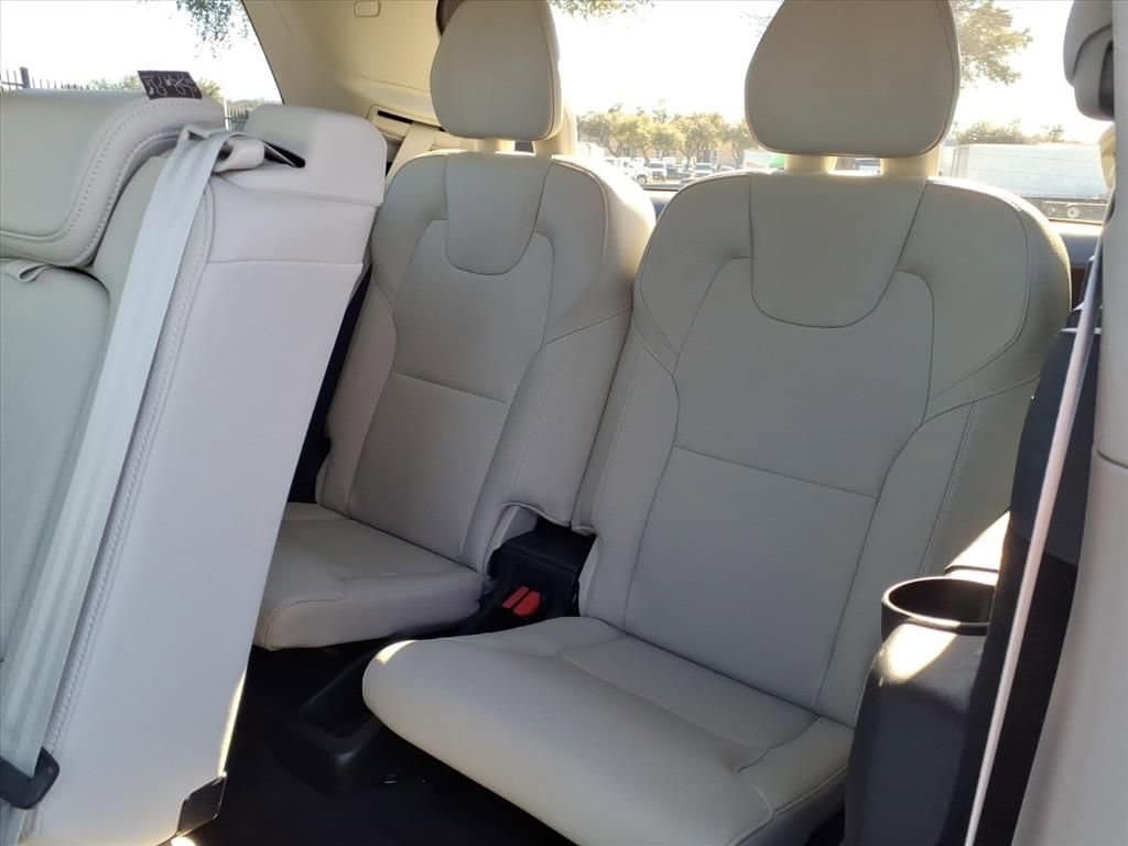 2020 Volvo XC90 - Image 23