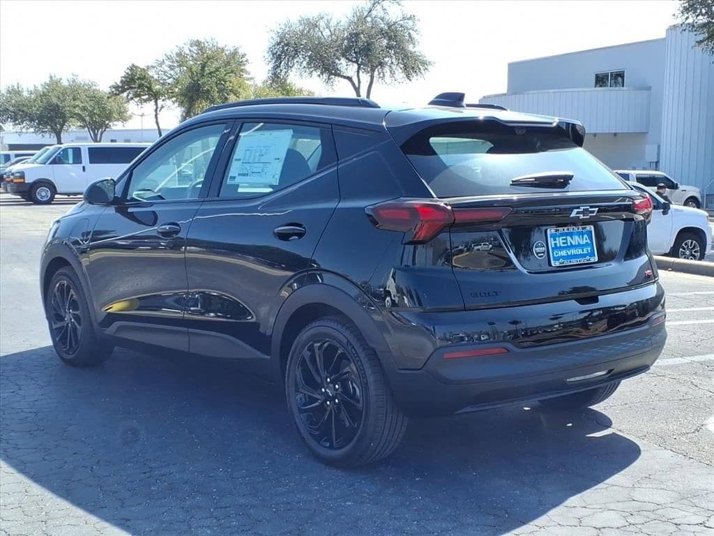 2027 Chevrolet Bolt - Image 8