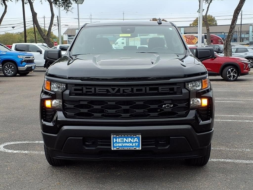 2026 Chevrolet Silverado 1500 - Image 2