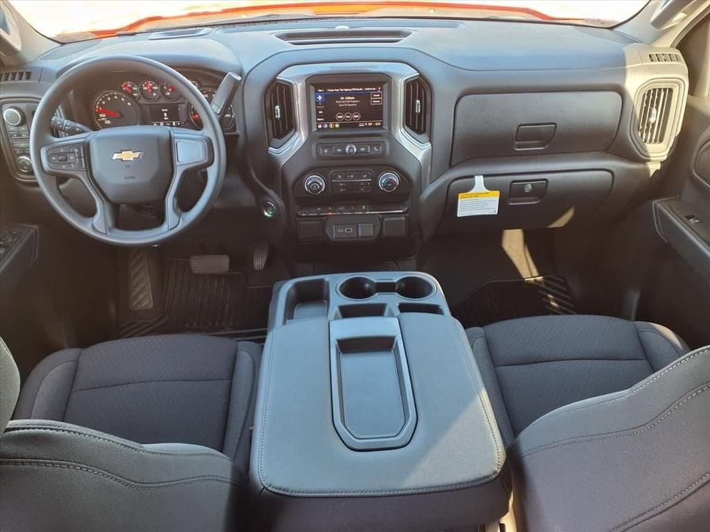 2026 Chevrolet Silverado 1500 - Image 8