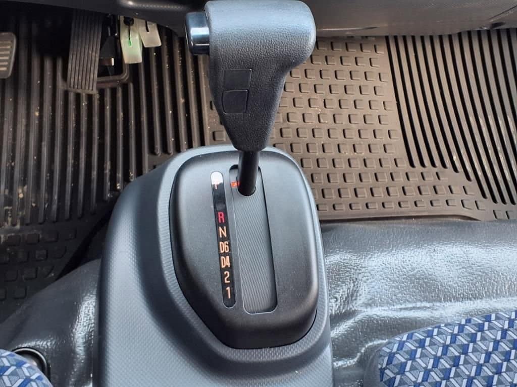 2024 Chevrolet Low Cab Forward 4500 HG - Image 17