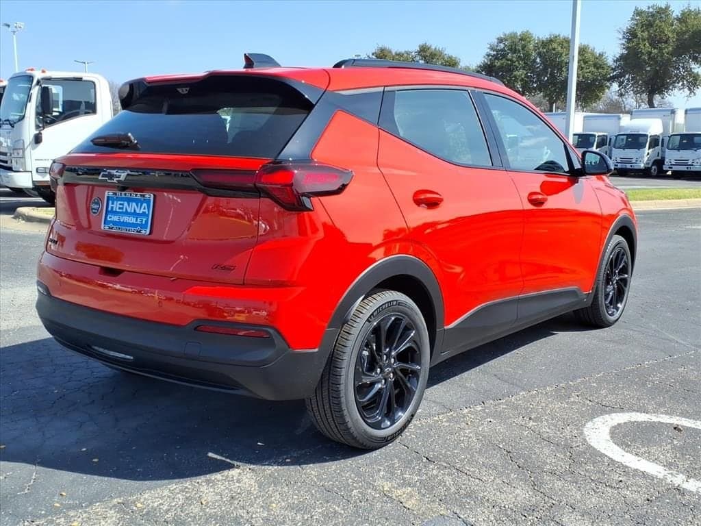 2027 Chevrolet Bolt - Image 7