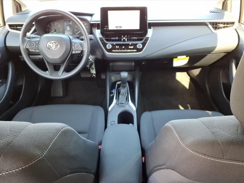 2025 Toyota Corolla - Image 23