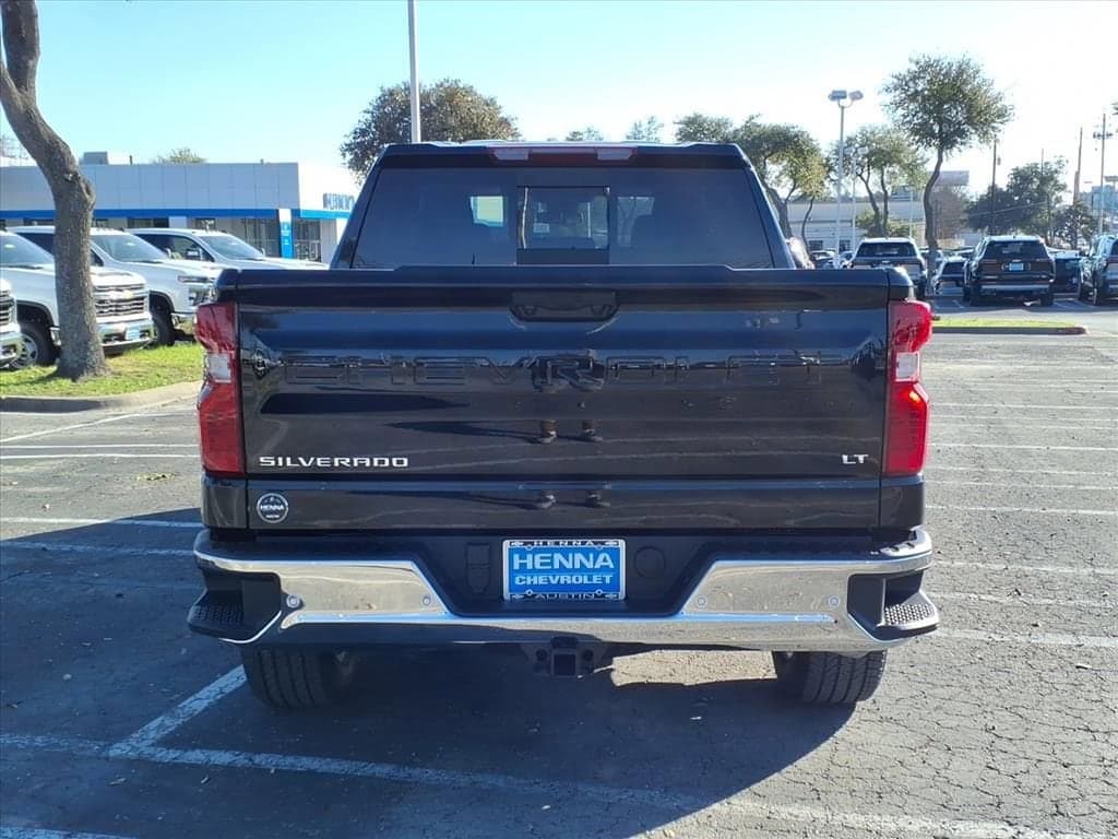 2026 Chevrolet Silverado 1500 - Image 9