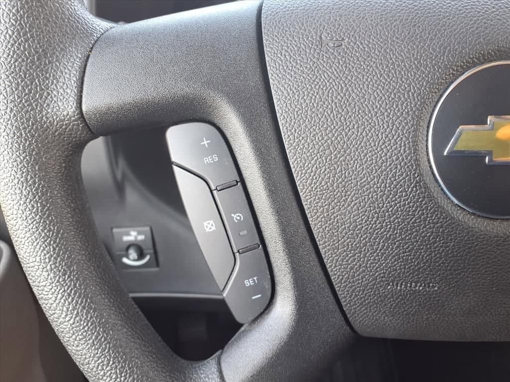 2025 Chevrolet Express Cutaway 3500 - Image 18