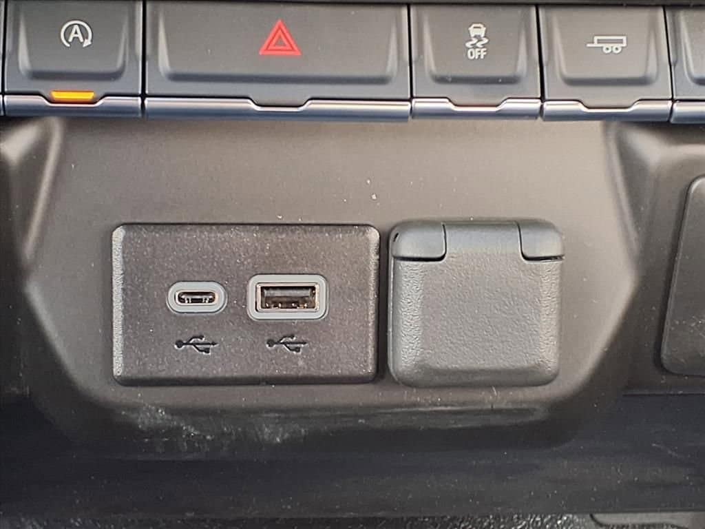 2026 Chevrolet Silverado 1500 - Image 15