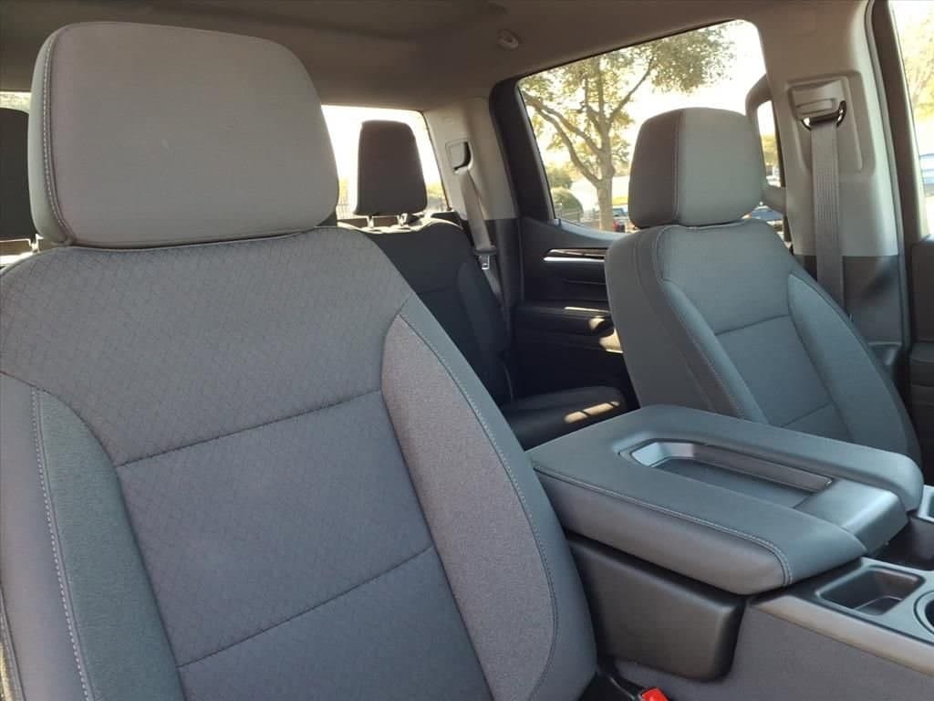 2026 Chevrolet Silverado 1500 - Image 18