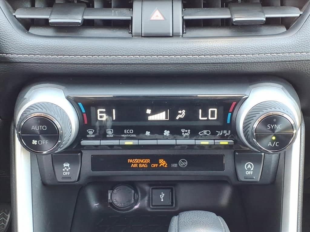 2021 Toyota RAV4 - Image 23