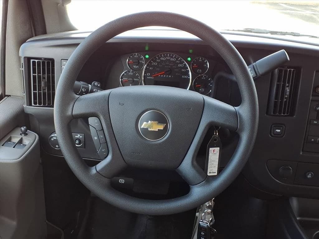 2026 Chevrolet Express Cargo - Image 18