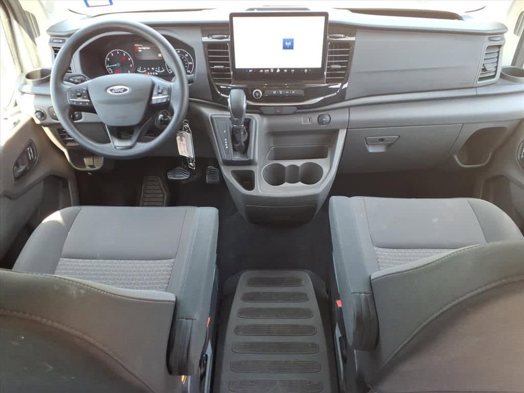 2023 Ford Transit Passenger Wagon - Image 22