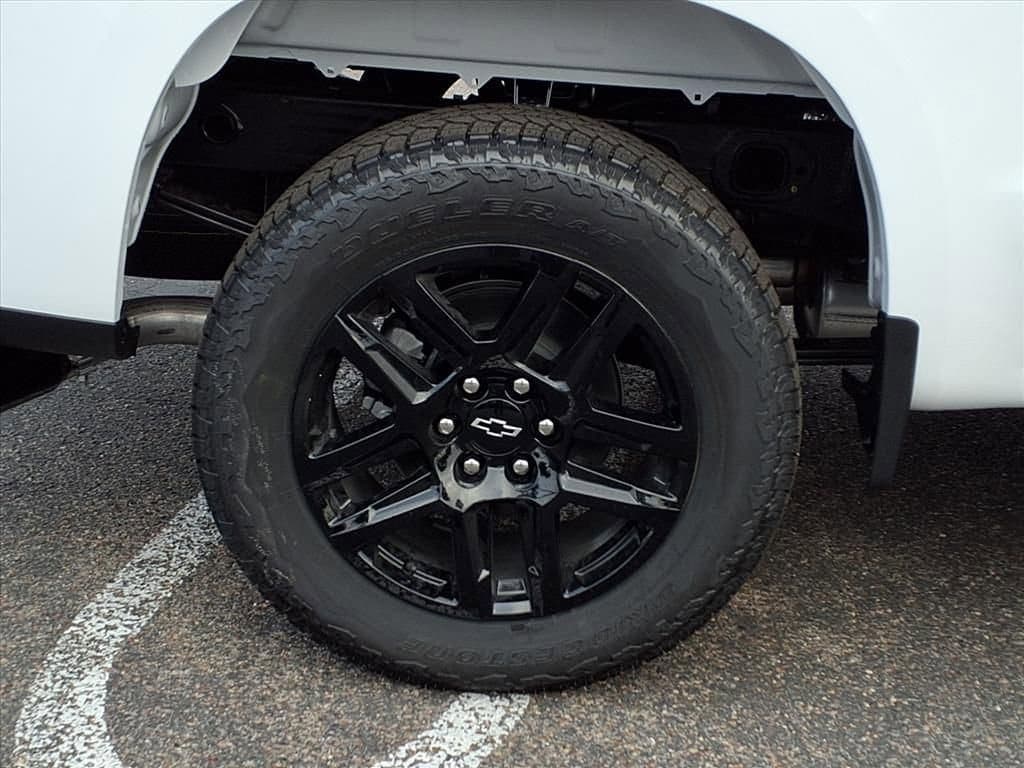 2026 Chevrolet Silverado 1500 - Image 7