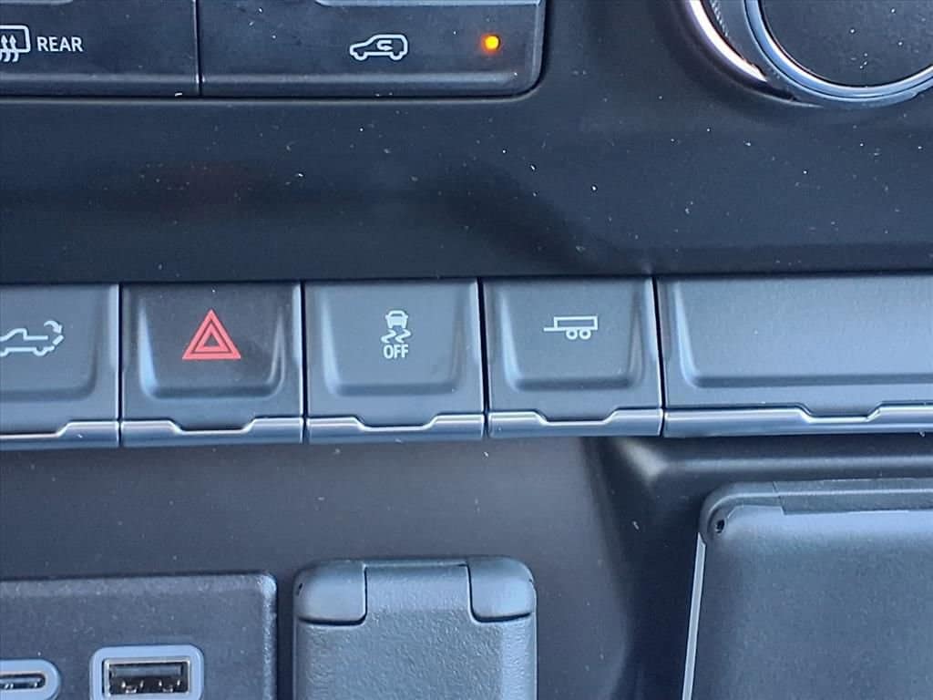 2026 Chevrolet Silverado 1500 - Image 17