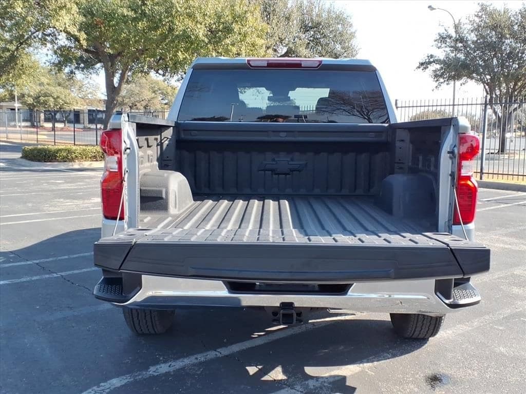 2026 Chevrolet Silverado 1500 - Image 9