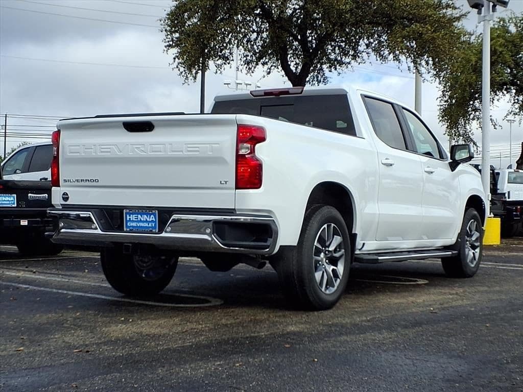 2026 Chevrolet Silverado 1500 - Image 5