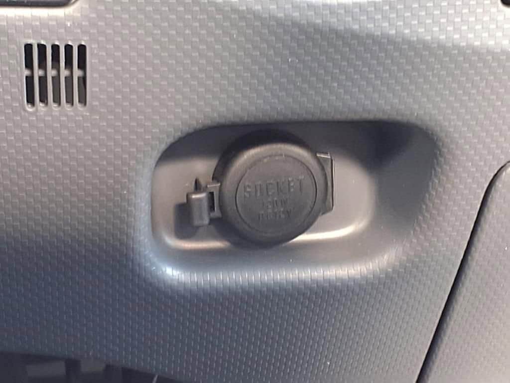 2025 Chevrolet Low Cab Forward 5500 XG - Image 16