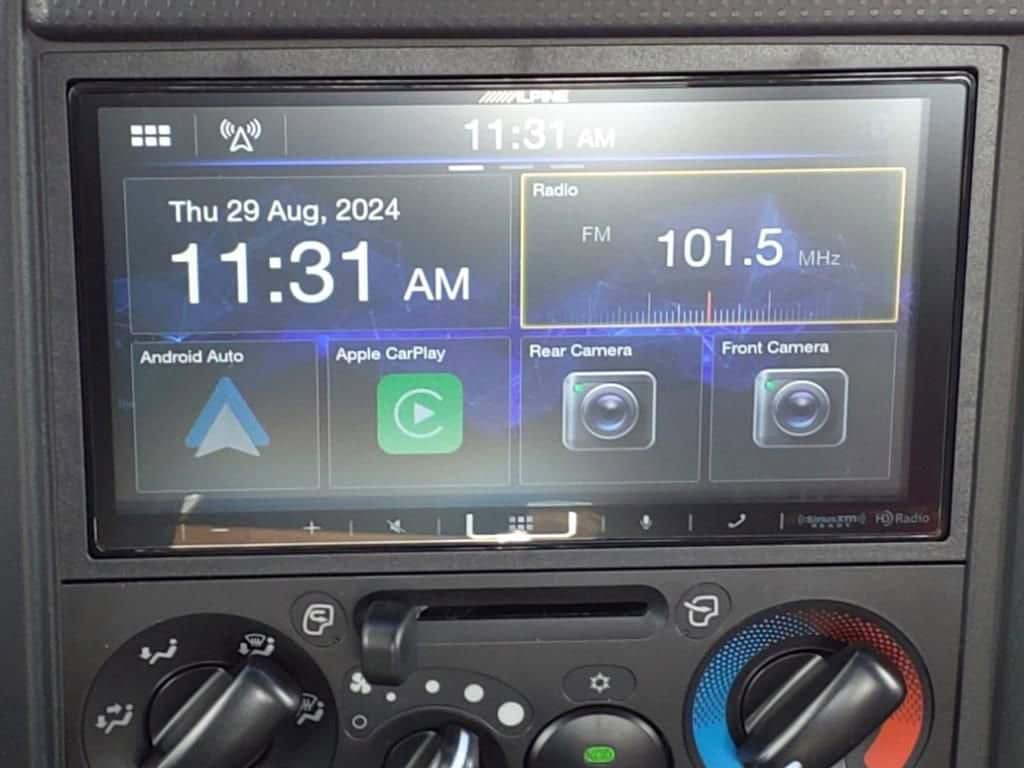 2025 Chevrolet Low Cab Forward 4500 HG - Image 12