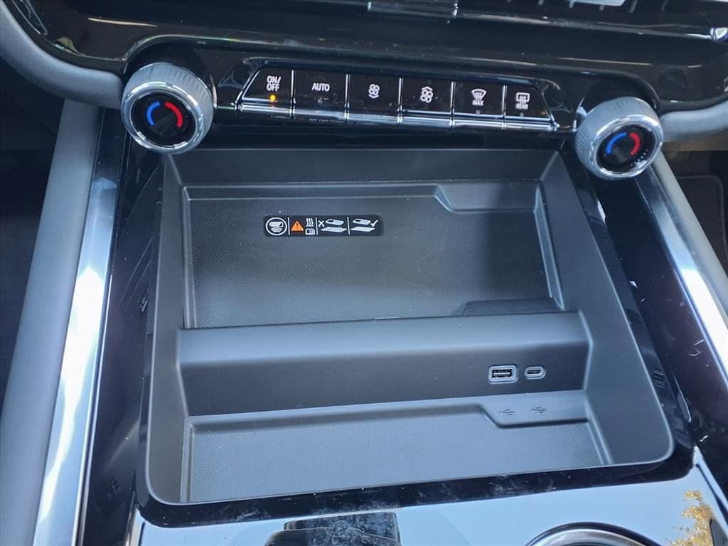 2026 Chevrolet Tahoe - Image 19