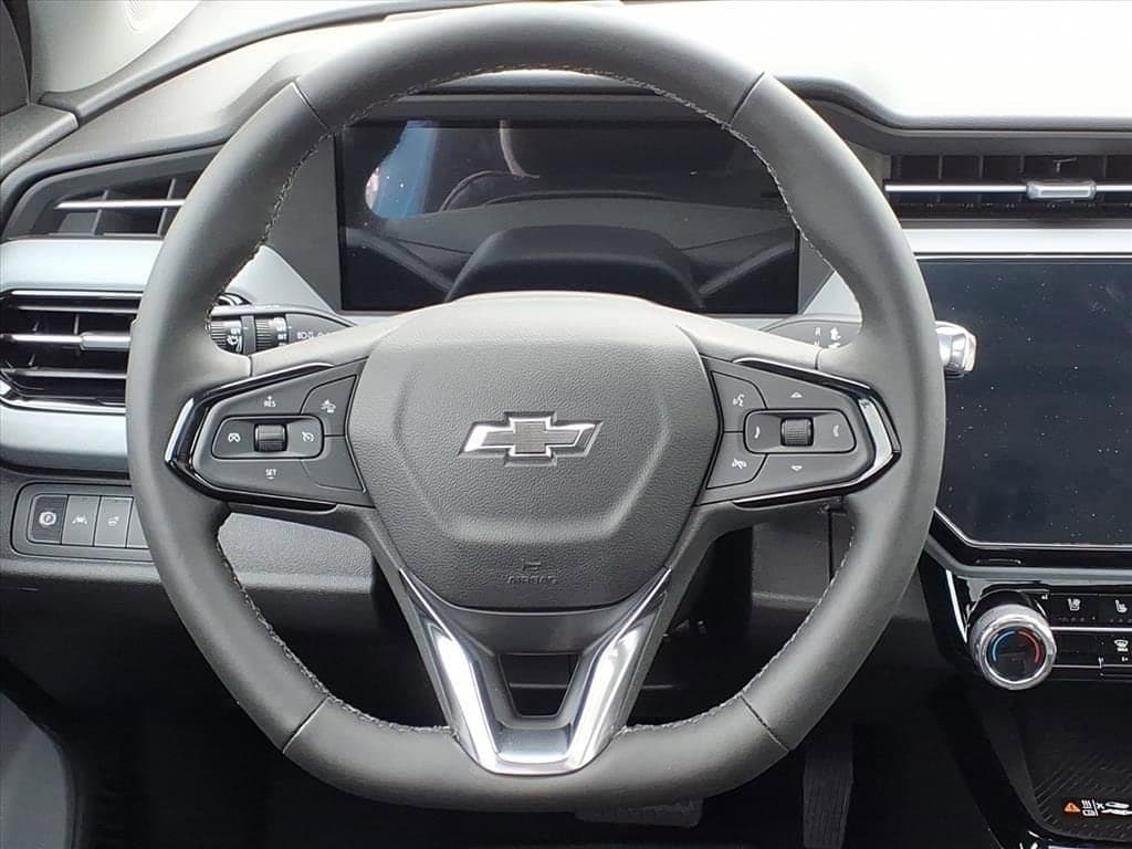 2027 Chevrolet Bolt - Image 20