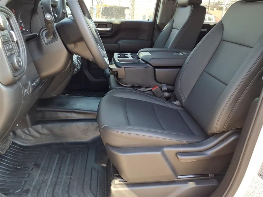 2026 Chevrolet Silverado 3500 HD Chassis Cab - Image 20