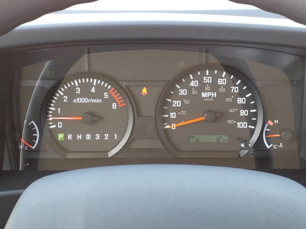 2025 Chevrolet Low Cab Forward 5500 XG - Image 18