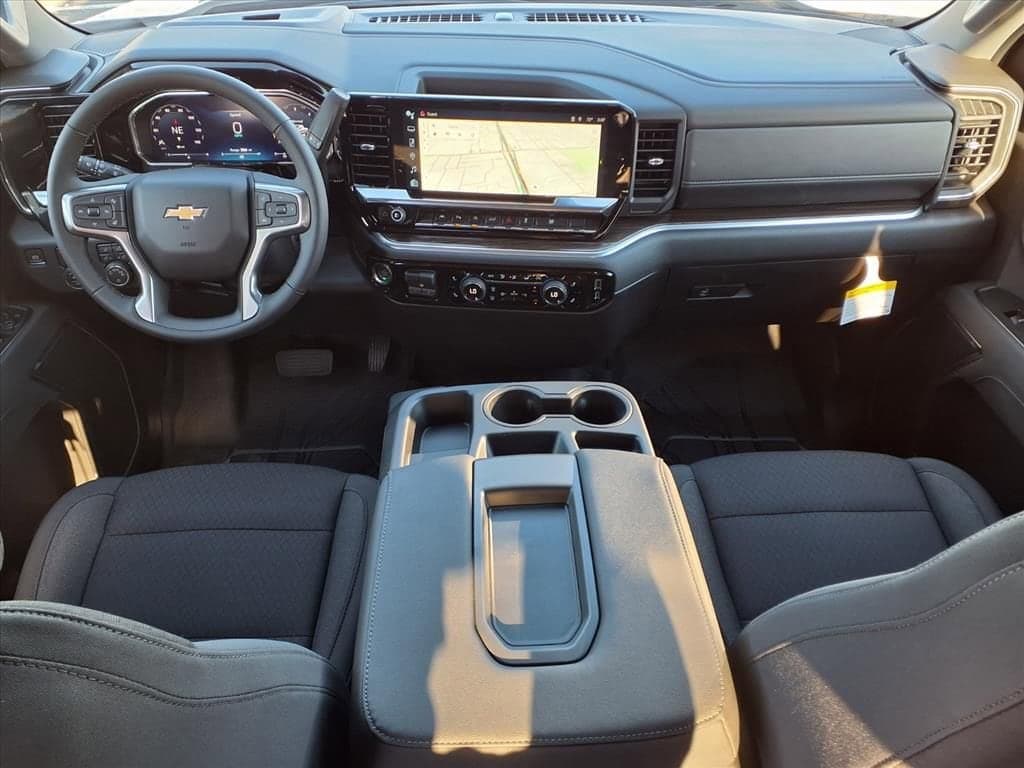 2026 Chevrolet Silverado 1500 - Image 8